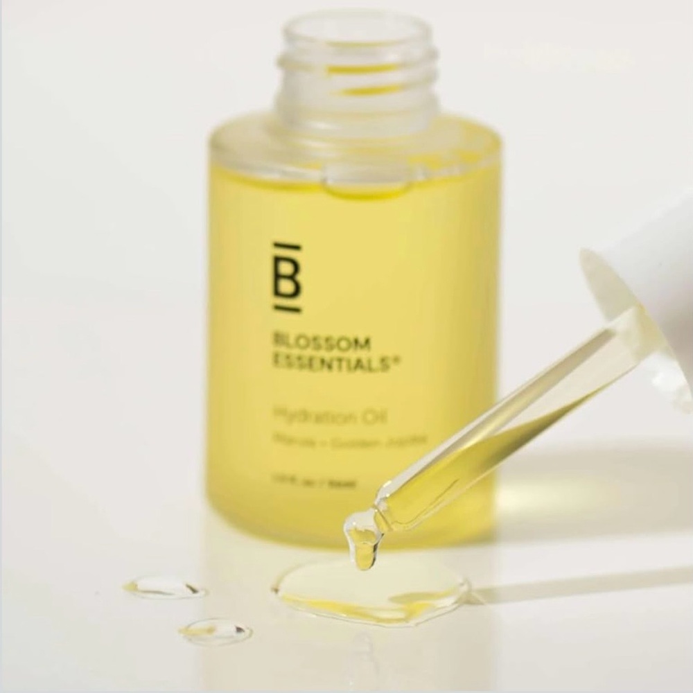 Blossom Essentials Hydration Oil NWT